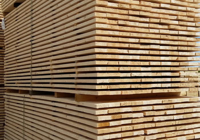 HIGH QUALITY SAWN TIMBER AND THERMOWOOD